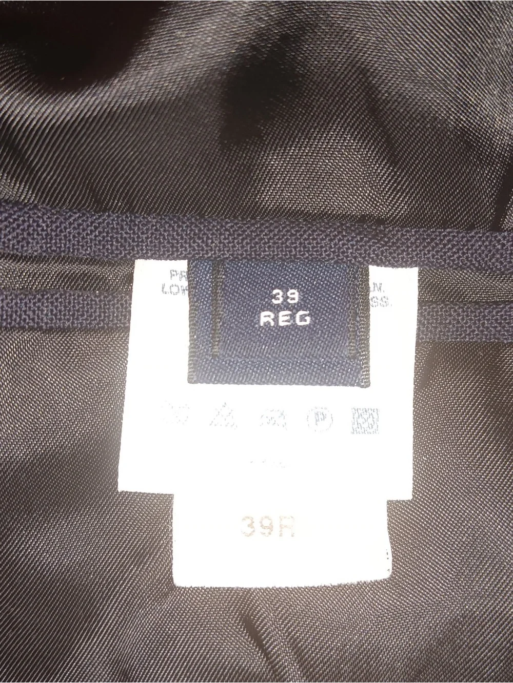 Lands’ End Men’s  Navy Blue wool Blazer, size 39R